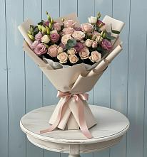 Букет цветов из:  Розы и Лизиантусы #REPLACE_PRED# Лучегорске
