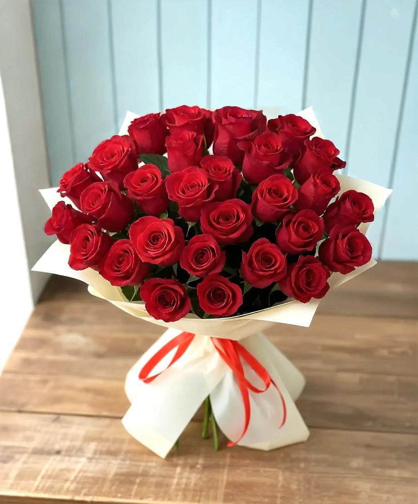 Букет 29 Красных роз в Лучегорске