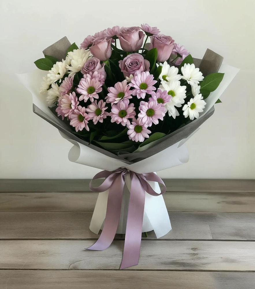 Букет цветов из: Хризантемы и Розы в Лучегорске