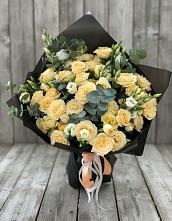 Букет цветов из:  Розы и Лизиантусы #REPLACE_PRED# Лучегорске