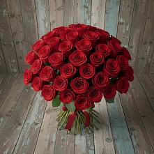 Букет 55 Красных роз Фридом #REPLACE_PRED# Лучегорске