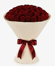 Букет 101 Бордовая роза Блэк Бакарра в Лучегорске