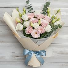 Букет цветов из:  Лизиантусы #REPLACE_PRED# Лучегорске