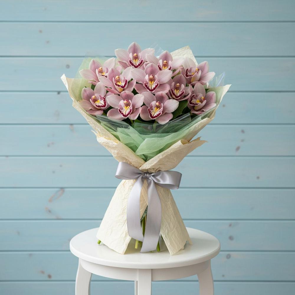 Букет цветов из: Орхидеи и Розы в Лучегорске