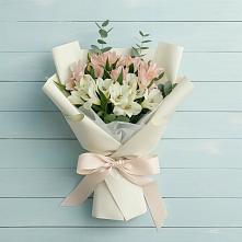 Букет цветов из:  Альстромерии в Лучегорске
