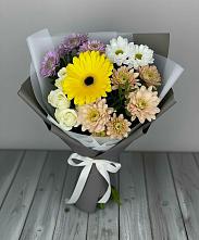 Букет цветов из:  Розы, Герберы и Хризантемы в Лучегорске