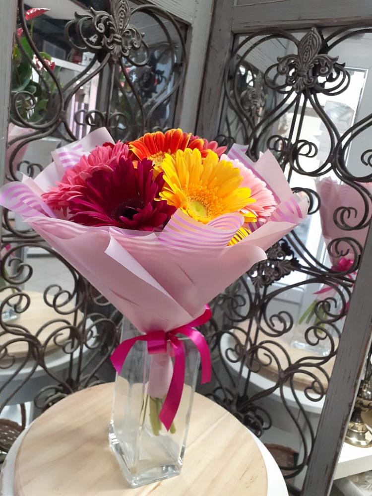 Букет цветов из: Герберы в Лучегорске