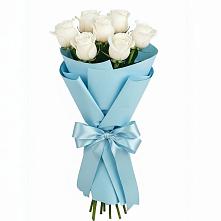 Букет 7 белых роз Проуд в Лучегорске