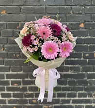 Букет цветов из:  Герберы и Хризантемы в Лучегорске