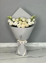 Букет цветов из:  Розы и Лизиантусы #REPLACE_PRED# Лучегорске